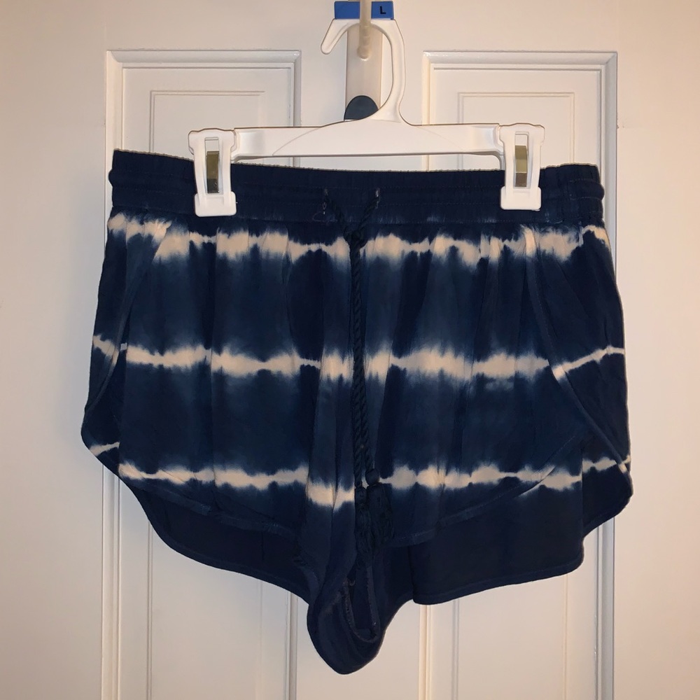 Loose fitted shorts